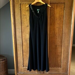 Ralph Lauren

Lauren little black cocktail dress with beaded V-neck collar.